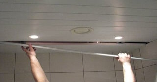 Демонтаж реечных потолков в Узловой - цена за м2 от 463 рублей - Сварной-Злв
